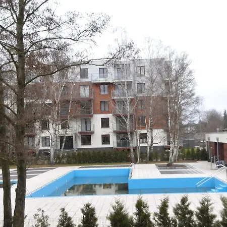 아파트 Apartament Polanki 코워브제크